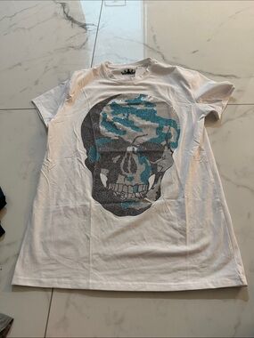 Heads or tails Men's White Graphic Skull Tee with Teal Accents size small @@@@